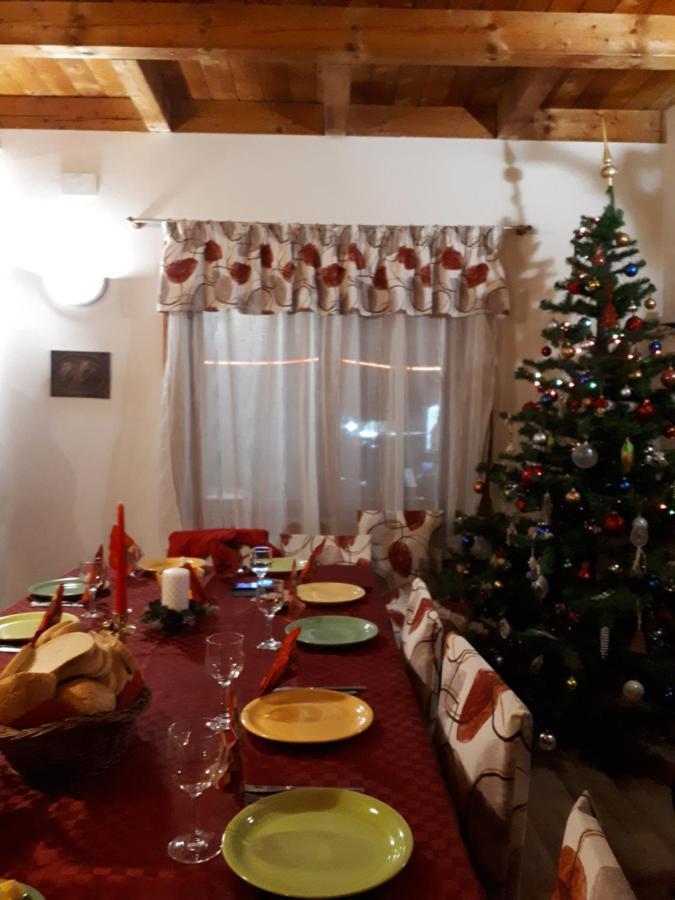 Family House Villa Buşteni Екстериор снимка